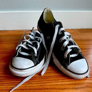 👟Converse kids Chuck Taylor All Star sneakers👟